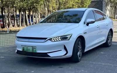 BYD BYD Seal 05 DM-i в цвете и кузовом – это идеальный выбор среди китайских автомобилей. Доступная цена и надежность гарантированы.
