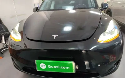 Tesla Tesla Model 3 в цвете и кузовом – это идеальный выбор среди китайских автомобилей. Доступная цена и надежность гарантированы.