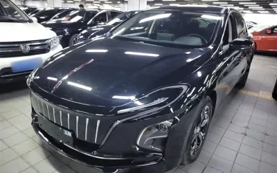 Hongqi Hongqi H5 в цвете и кузовом – это идеальный выбор среди китайских автомобилей. Доступная цена и надежность гарантированы.