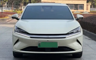 BYD BYD Seal 05 DM-i в цвете и кузовом – это идеальный выбор среди китайских автомобилей. Доступная цена и надежность гарантированы.