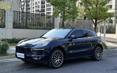 Porsche Porsche Cayenne в цвете и кузовом – это идеальный выбор среди китайских автомобилей. Доступная цена и надежность гарантированы.