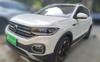 Volkswagen Volkswagen Passat в цвете и кузовом – это идеальный выбор среди китайских автомобилей. Доступная цена и надежность гарантированы.