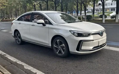 Zeekr Zeekr 001 в цвете и кузовом – это идеальный выбор среди китайских автомобилей. Доступная цена и надежность гарантированы.