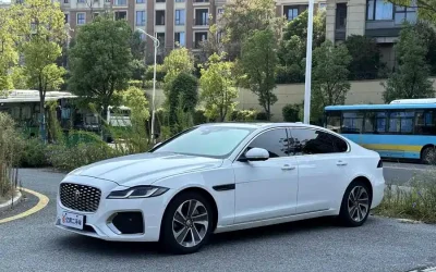 Audi Audi A8 в цвете и кузовом – это идеальный выбор среди китайских автомобилей. Доступная цена и надежность гарантированы.