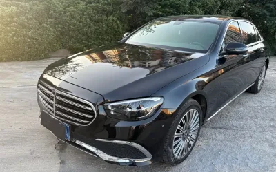 Mercedes-Benz Mercedes-Benz E-Class в цвете и кузовом – это идеальный выбор среди китайских автомобилей. Доступная цена и надежность гарантированы.