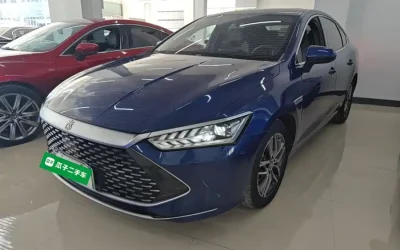 BYD BYD Song L DM-i в цвете и кузовом – это идеальный выбор среди китайских автомобилей. Доступная цена и надежность гарантированы.