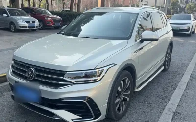 Audi Audi A8 в цвете и кузовом – это идеальный выбор среди китайских автомобилей. Доступная цена и надежность гарантированы.