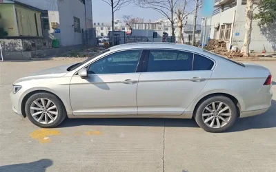 Volkswagen Volkswagen Passat в цвете и кузовом – это идеальный выбор среди китайских автомобилей. Доступная цена и надежность гарантированы.