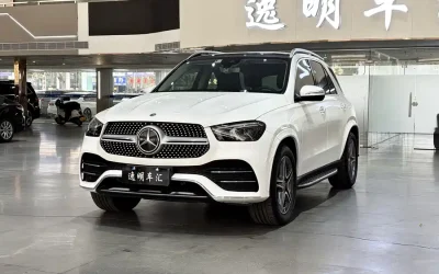 Mercedes-Benz Mercedes-Benz C-Class в цвете и кузовом – это идеальный выбор среди китайских автомобилей. Доступная цена и надежность гарантированы.