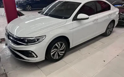 Volkswagen Volkswagen Sagitar в цвете и кузовом – это идеальный выбор среди китайских автомобилей. Доступная цена и надежность гарантированы.