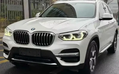BMW BMW 3 Series в цвете и кузовом – это идеальный выбор среди китайских автомобилей. Доступная цена и надежность гарантированы.