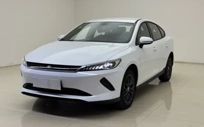 BYD BYD Seal 05 DM-i в цвете и кузовом – это идеальный выбор среди китайских автомобилей. Доступная цена и надежность гарантированы.