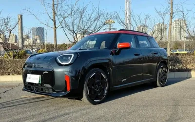 MINI MINI COUNTRYMAN в цвете и кузовом – это идеальный выбор среди китайских автомобилей. Доступная цена и надежность гарантированы.