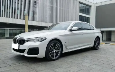 BMW BMW 3 Series в цвете и кузовом – это идеальный выбор среди китайских автомобилей. Доступная цена и надежность гарантированы.