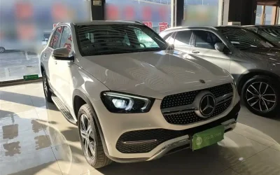 Mercedes-Benz Mercedes-Benz C-Class в цвете и кузовом – это идеальный выбор среди китайских автомобилей. Доступная цена и надежность гарантированы.