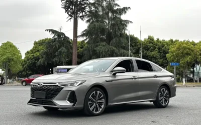Audi Audi A8 в цвете и кузовом – это идеальный выбор среди китайских автомобилей. Доступная цена и надежность гарантированы.