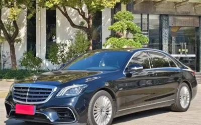 Mercedes-Benz Mercedes-Benz C-Class в цвете и кузовом – это идеальный выбор среди китайских автомобилей. Доступная цена и надежность гарантированы.