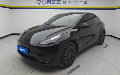Tesla Tesla Model 3 в цвете и кузовом – это идеальный выбор среди китайских автомобилей. Доступная цена и надежность гарантированы.