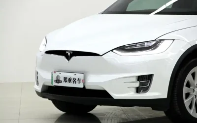 Tesla Tesla Model 3 в цвете и кузовом – это идеальный выбор среди китайских автомобилей. Доступная цена и надежность гарантированы.