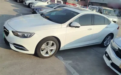 r1041555-buick-regal-2019_image_010