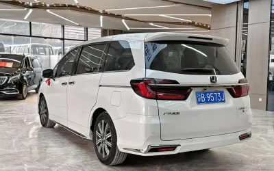 Audi Audi A8 в цвете и кузовом – это идеальный выбор среди китайских автомобилей. Доступная цена и надежность гарантированы.