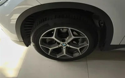 BMW BMW X5 в цвете и кузовом – это идеальный выбор среди китайских автомобилей. Доступная цена и надежность гарантированы.
