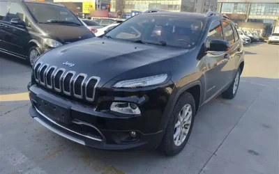 r1049836-jeep-cherokee-2017_image_010