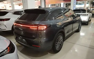 Audi Audi A8 в цвете и кузовом – это идеальный выбор среди китайских автомобилей. Доступная цена и надежность гарантированы.