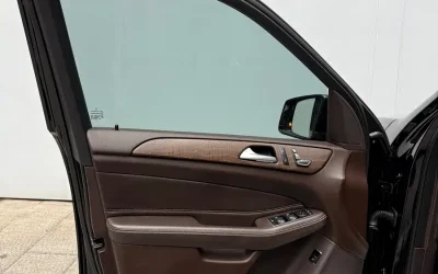Mercedes-Benz Mercedes-Benz E-Class в цвете и кузовом – это идеальный выбор среди китайских автомобилей. Доступная цена и надежность гарантированы.