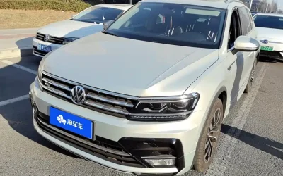Volkswagen Volkswagen Passat в цвете и кузовом – это идеальный выбор среди китайских автомобилей. Доступная цена и надежность гарантированы.