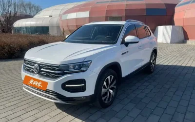 Volkswagen Volkswagen Sagitar в цвете и кузовом – это идеальный выбор среди китайских автомобилей. Доступная цена и надежность гарантированы.