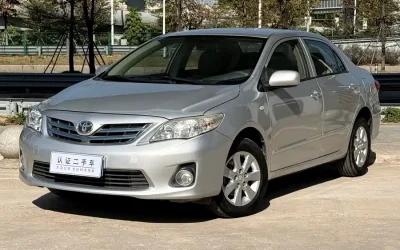 r1057610-toyota-corolla-2013_image_001