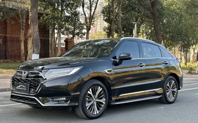 Audi Audi A8 в цвете и кузовом – это идеальный выбор среди китайских автомобилей. Доступная цена и надежность гарантированы.
