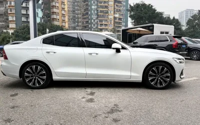 Volvo volvo XC40 recharge в цвете и кузовом – это идеальный выбор среди китайских автомобилей. Доступная цена и надежность гарантированы.