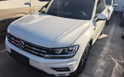 Volkswagen Volkswagen Passat в цвете и кузовом – это идеальный выбор среди китайских автомобилей. Доступная цена и надежность гарантированы.