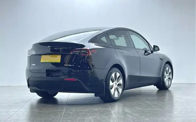 r1064062-tesla-model-y-2022_image_001