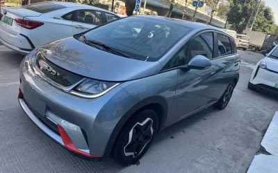 BYD BYD Sealion 05 DM-i в цвете и кузовом – это идеальный выбор среди китайских автомобилей. Доступная цена и надежность гарантированы.