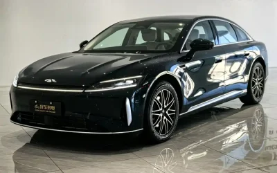 Audi Audi A8 в цвете и кузовом – это идеальный выбор среди китайских автомобилей. Доступная цена и надежность гарантированы.