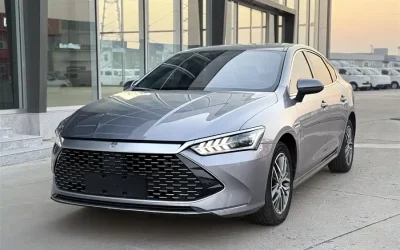 BYD BYD Song L DM-i в цвете и кузовом – это идеальный выбор среди китайских автомобилей. Доступная цена и надежность гарантированы.