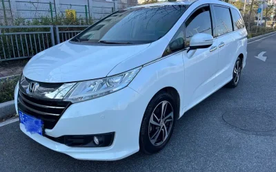 r1067210-honda-odyssey-2016_image_001