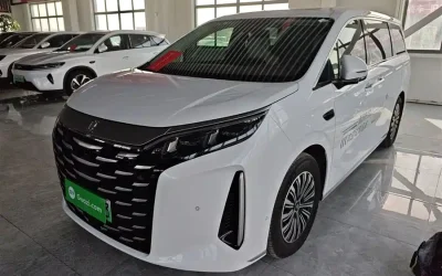 BYD BYD Song L DM-i в цвете и кузовом – это идеальный выбор среди китайских автомобилей. Доступная цена и надежность гарантированы.