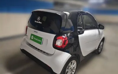 r1070670-smart-fortwo-2018_image_010