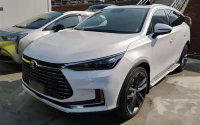 BYD BYD Sealion 05 DM-i в цвете и кузовом – это идеальный выбор среди китайских автомобилей. Доступная цена и надежность гарантированы.