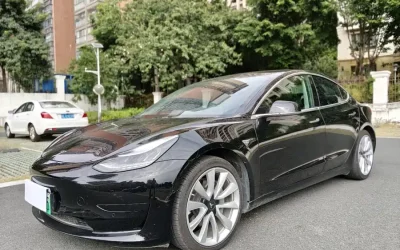 Audi Audi A8 в цвете и кузовом – это идеальный выбор среди китайских автомобилей. Доступная цена и надежность гарантированы.