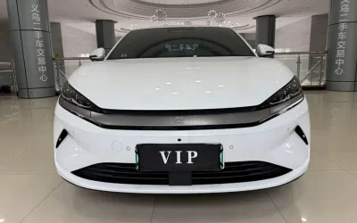 BYD BYD Song L DM-i в цвете и кузовом – это идеальный выбор среди китайских автомобилей. Доступная цена и надежность гарантированы.