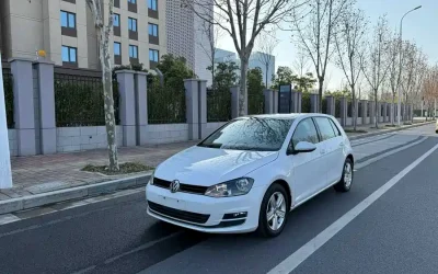 Volkswagen Volkswagen Lavida в цвете и кузовом – это идеальный выбор среди китайских автомобилей. Доступная цена и надежность гарантированы.