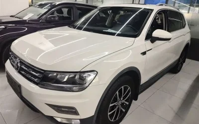 Volkswagen Volkswagen Passat в цвете и кузовом – это идеальный выбор среди китайских автомобилей. Доступная цена и надежность гарантированы.