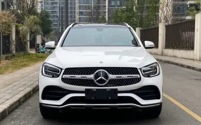 Mercedes-Benz Mercedes-Benz C-Class в цвете и кузовом – это идеальный выбор среди китайских автомобилей. Доступная цена и надежность гарантированы.