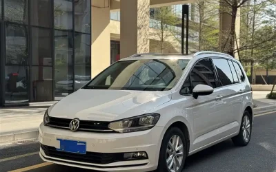 Volkswagen Volkswagen Lavida в цвете и кузовом – это идеальный выбор среди китайских автомобилей. Доступная цена и надежность гарантированы.