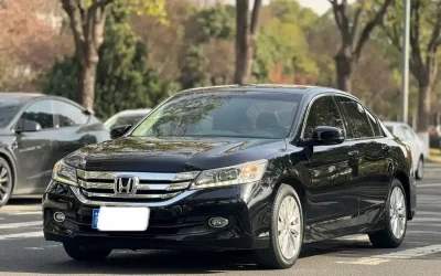 Audi Audi A8 в цвете и кузовом – это идеальный выбор среди китайских автомобилей. Доступная цена и надежность гарантированы.